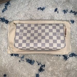 SOLD NEW Louis Vuitton Pochette Accessoires DamieR